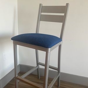 Metal Bar Height Stool.